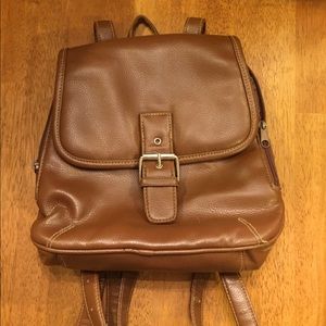 Mini backpack, plant of compartments.